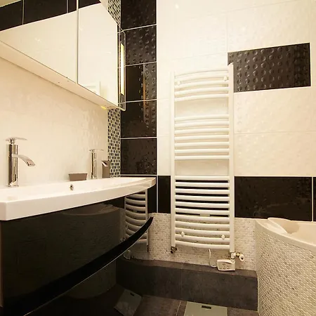 Grand Haussmann Opera 3 Bedrooms Paris