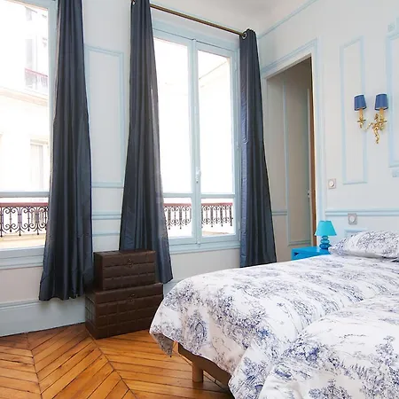 Grand Haussmann Opera 3 Bedrooms Apartment Paris
