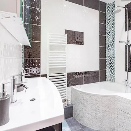 Apartment Grand Haussmann Opera 3 Bedrooms *