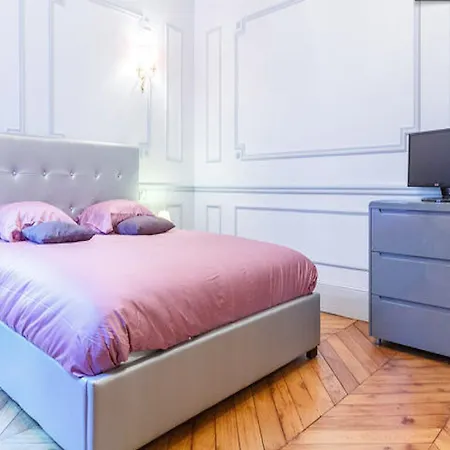 Grand Haussmann Opera 3 Bedrooms * Paris