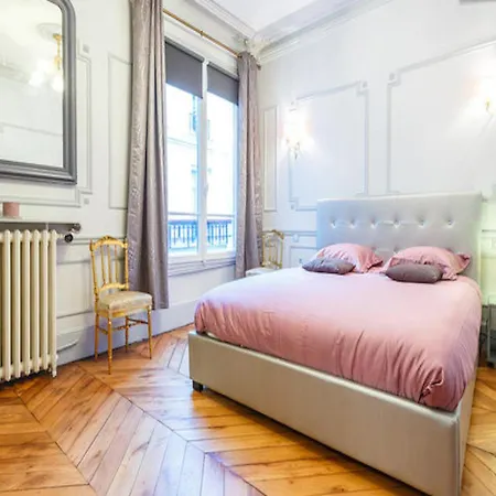 Apartment Grand Haussmann Opera 3 Bedrooms